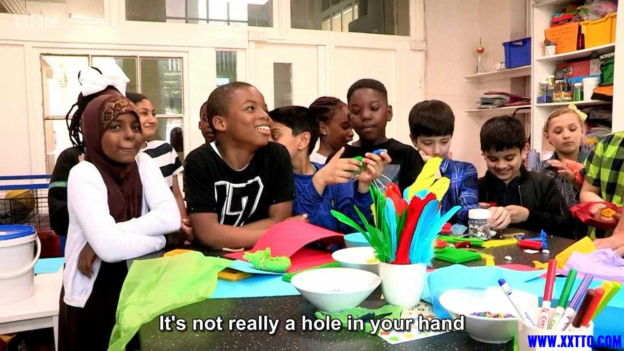 Operation Ouch!.S07E01.What Makes You, You_20201225102809.JPG
