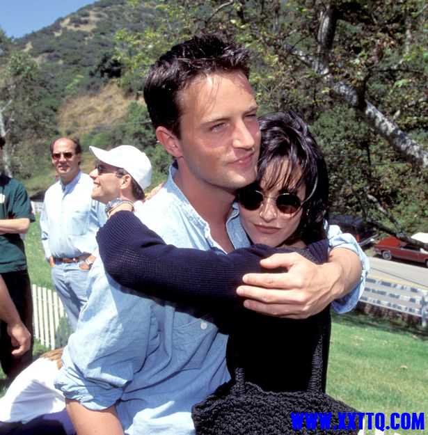 Matthew and Courteney.jpg